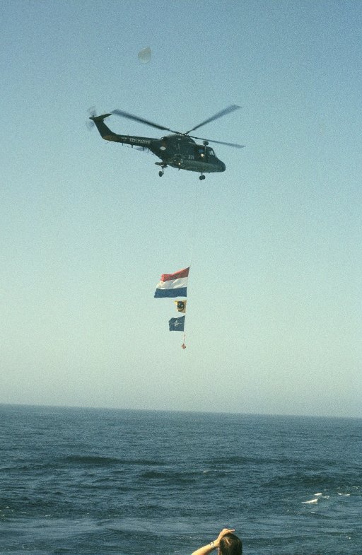 8107-10_sailpast.jpg