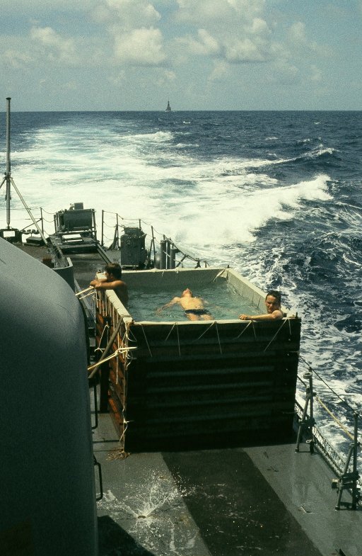 8108-08_bordpool.jpg
