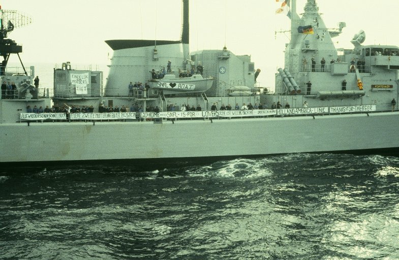 8109-26_sailpast.jpg
