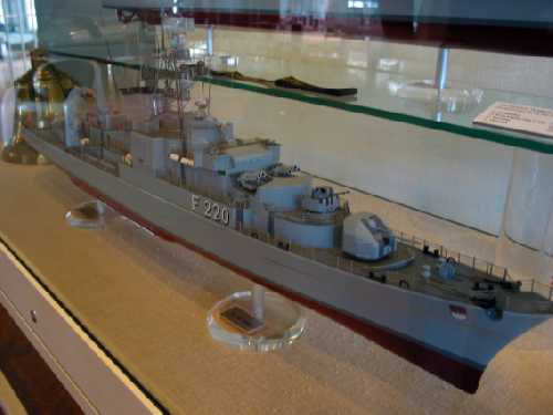 schiff-29.jpg