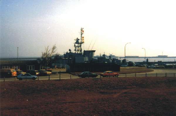 file005.jpg