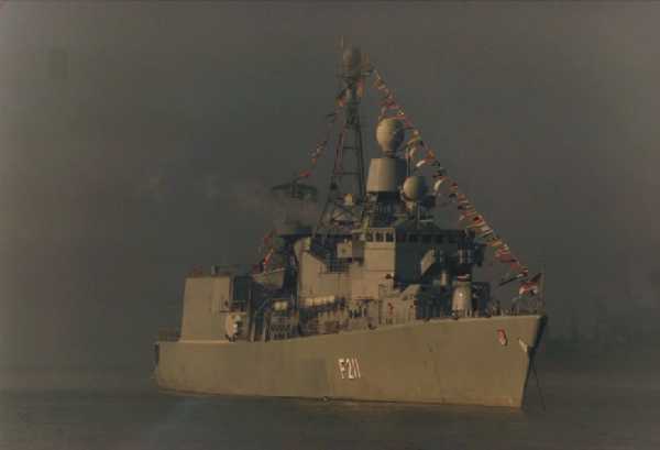 F211-5.jpg